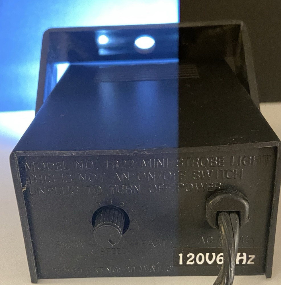 Lite F/X Classic Strobe Light Model 1822 Variable Flashing Speed