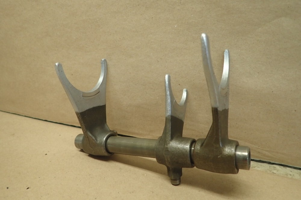 HONDA ATC 250 SHIFT FORK ASSY