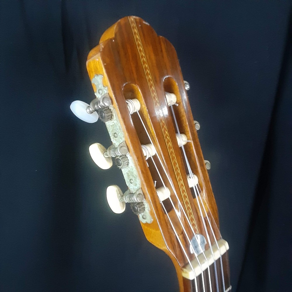 Vintage Suzuki 50 Nylon String Guitar MIJ