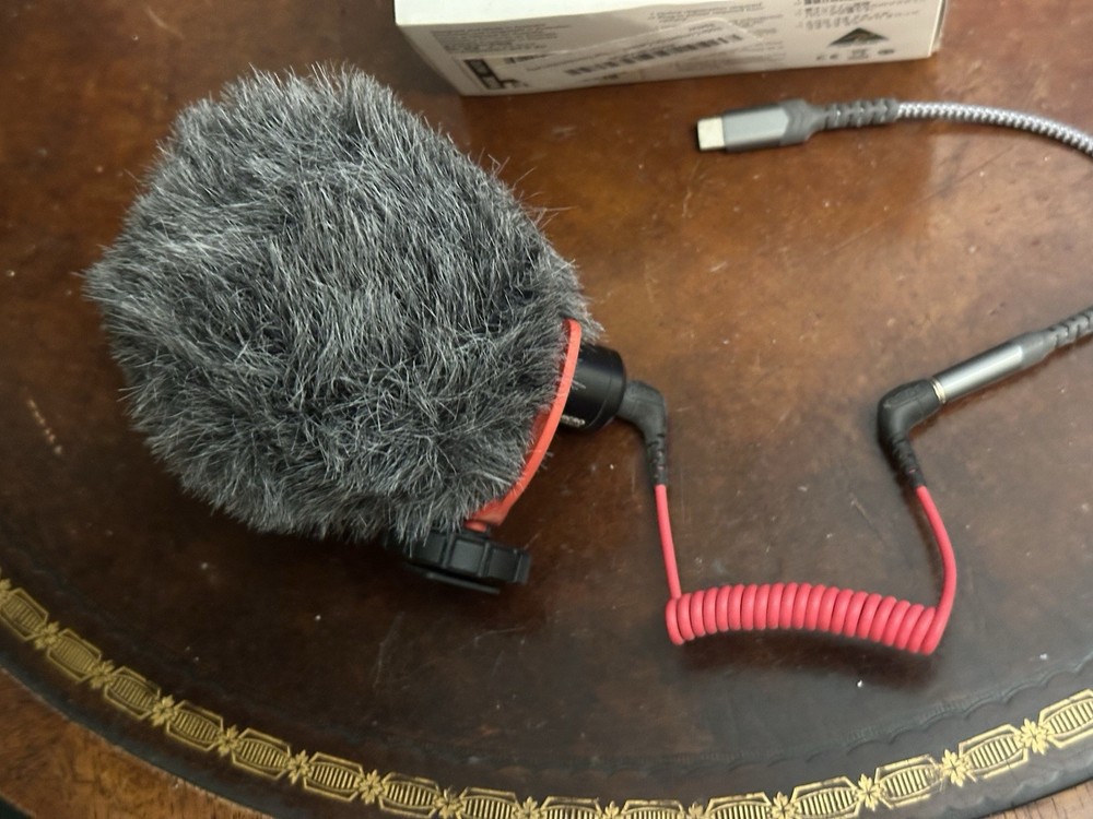 Rode Video Micro Ultracompact Camera-Mount Microphone With TRS Cable