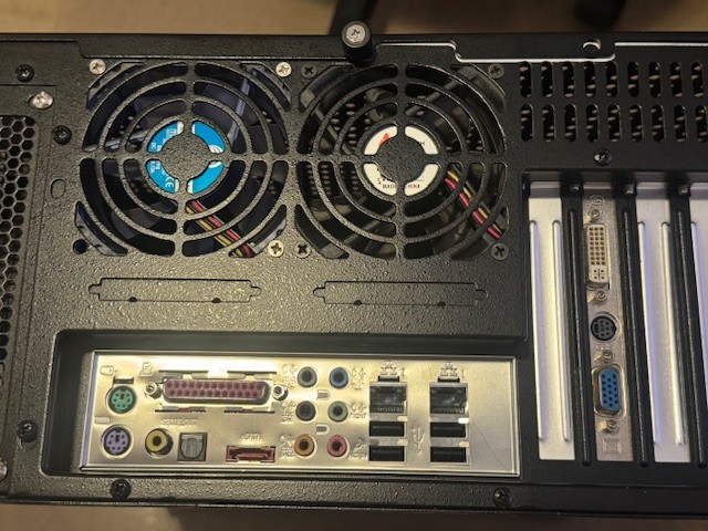 Cutomized X86 based Linux Suse10.1 Server system w/ 2 Raid drives in 4U Chassis