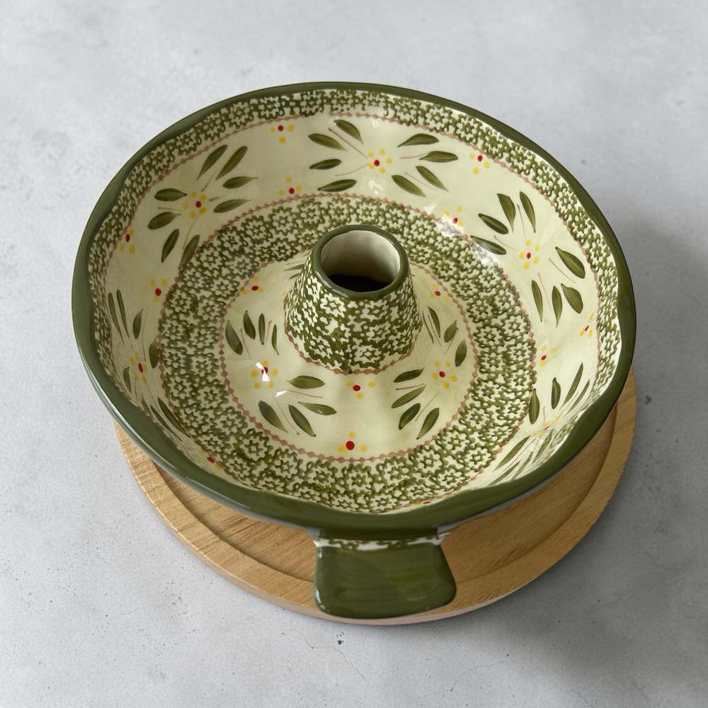 Temp-Tations Bundt Cake Pan, Old World Green Pattern