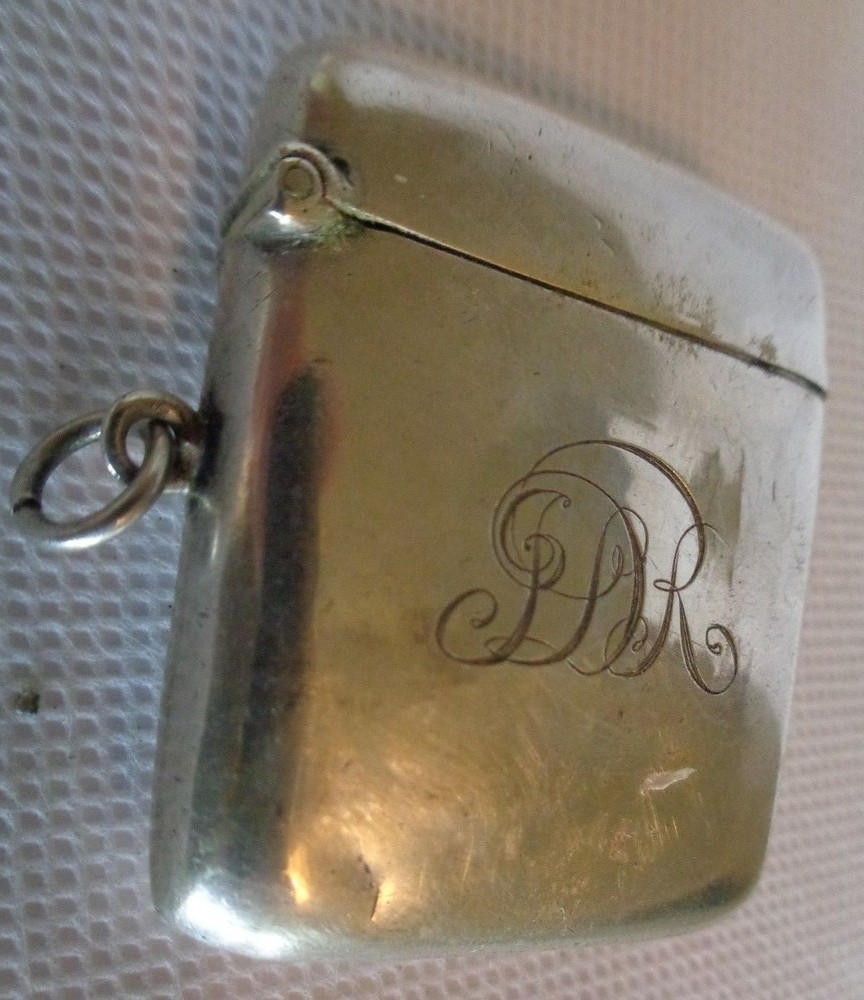 STERLING SILVER VESTA CASE BIRMINGHAM 1907    