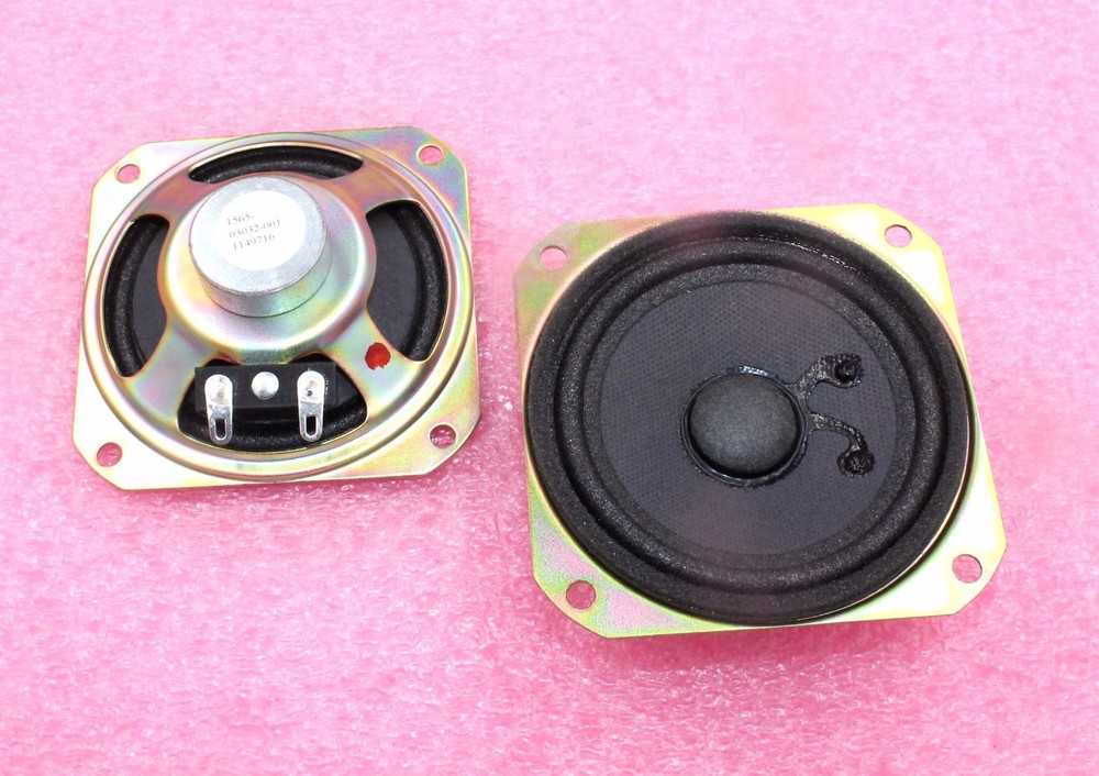 3.5" Diameter 8-Ohm, 8W Speaker, 4 Mounting Tabs, 3.94" Spacing Diagonal,