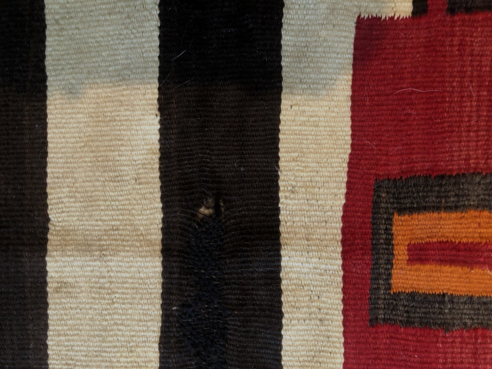 NAVAJO 2nd or 3RD PHASE? Very Old CHIEFS BLANKET Authentic w/Crosses Circa 1895