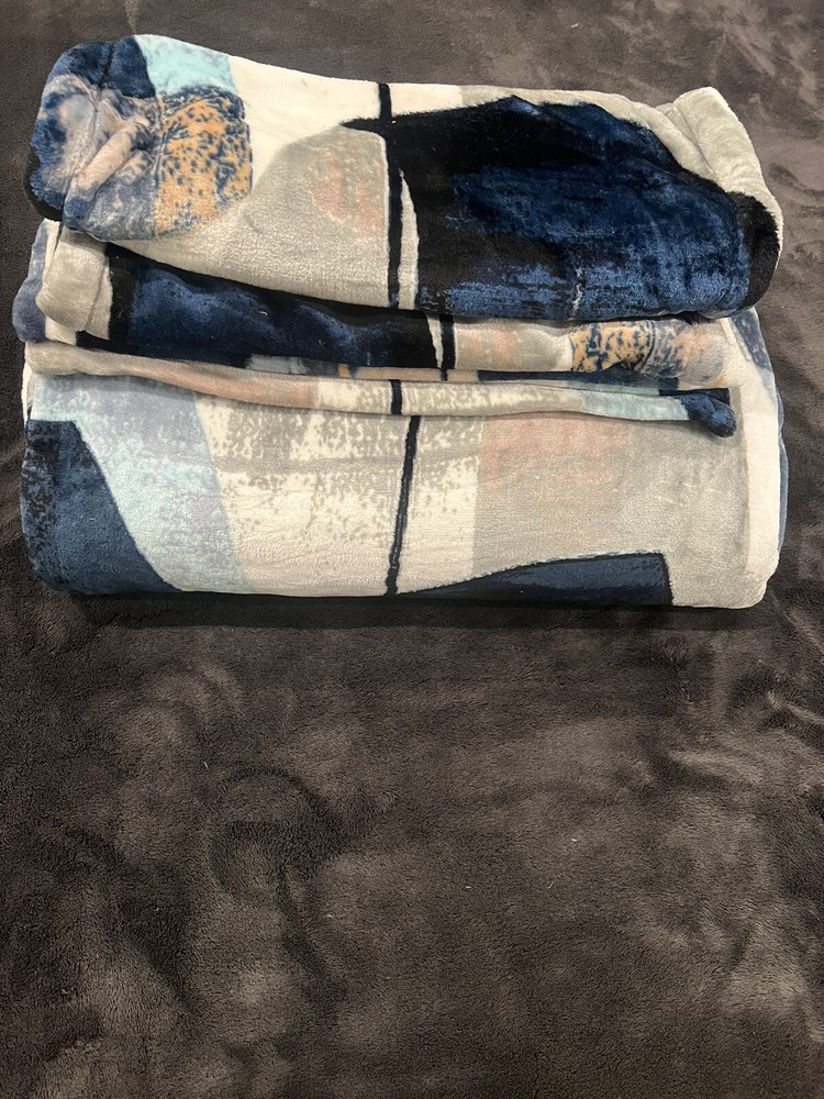 Warm 3 Piece Bed Sheet Set King Size.