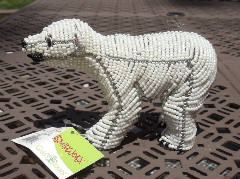 Beaded sea: Baby Polar Bear