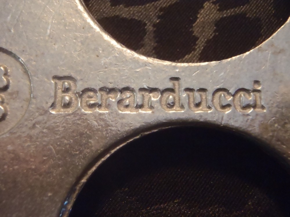 BERARDUCCI 501 RF-Ravioli Form ~ 2 Piece