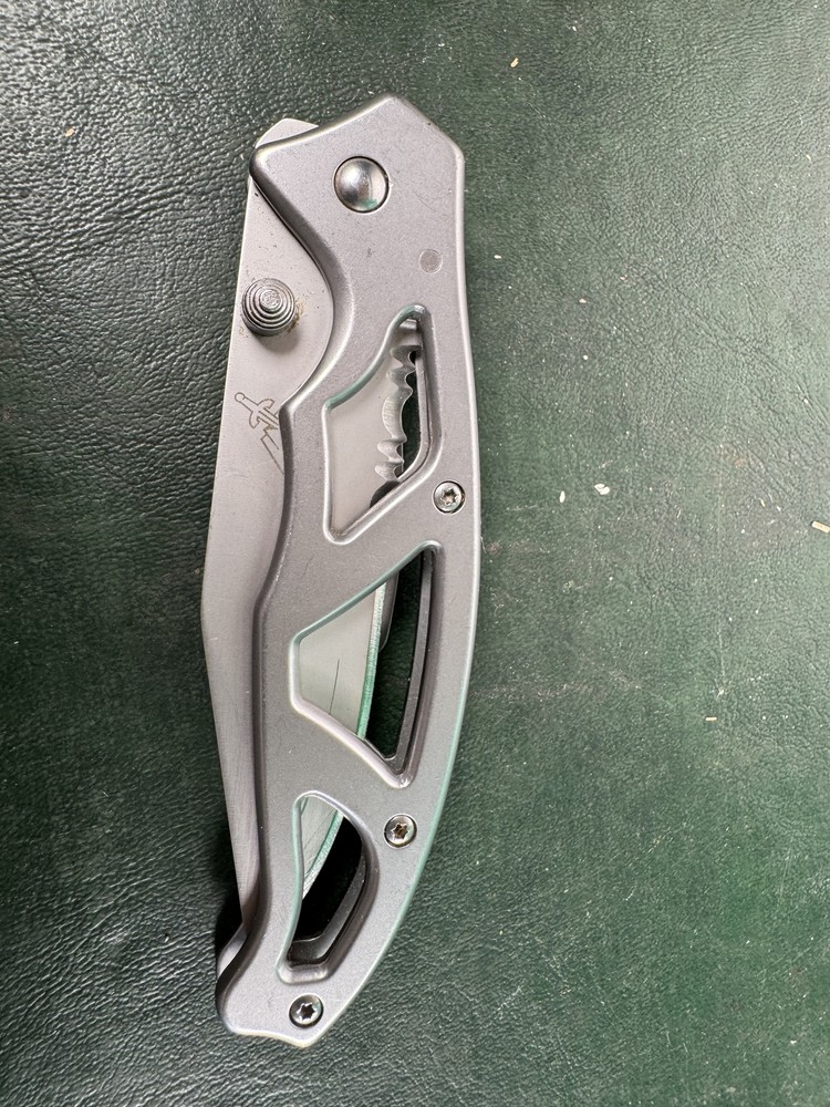 Gerber Folding Pocket Knife 4”