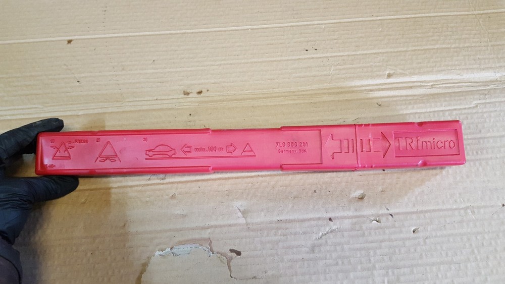 2005-2008 AUDI A3 8P EMERGENCY WARNING TRIANGLE HAZARD WITH CASE 7L0860251