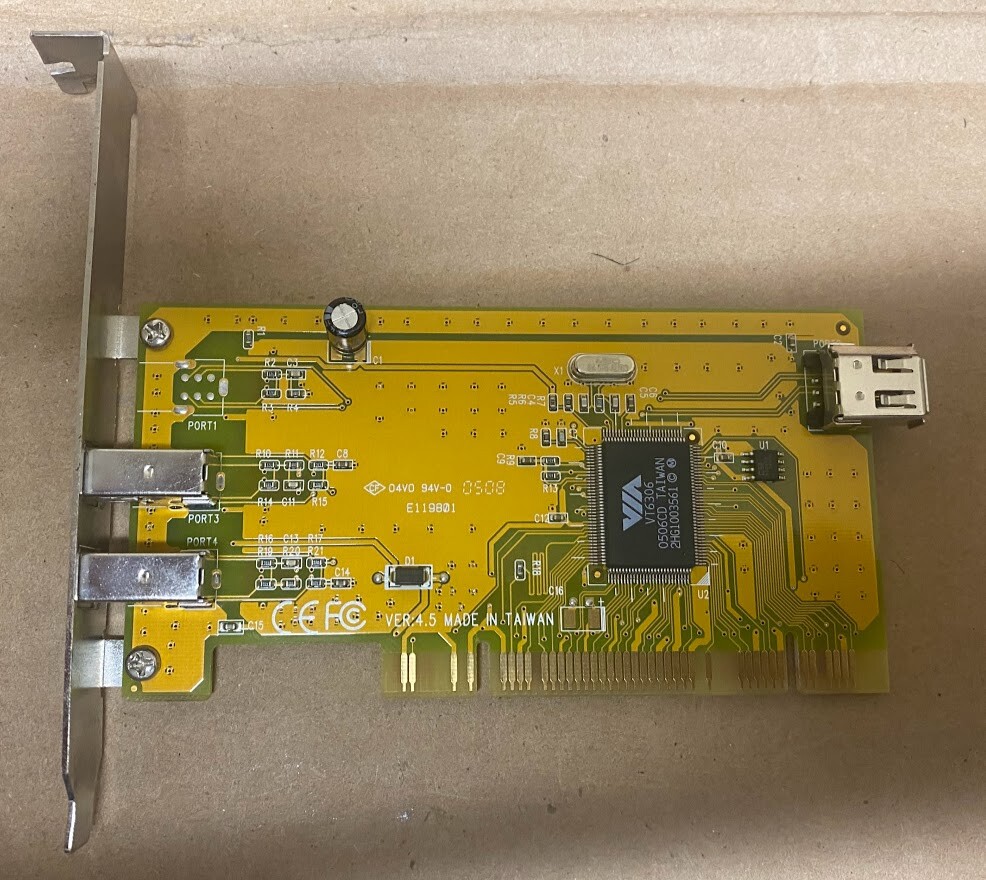 StarTech 04V0 94V-0 E119801 Interface Card