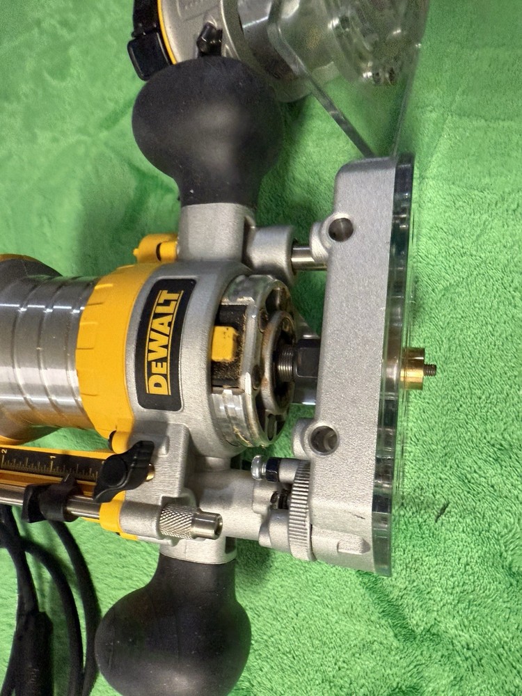 DEWALT DWP611P Electric Router Combo Kit