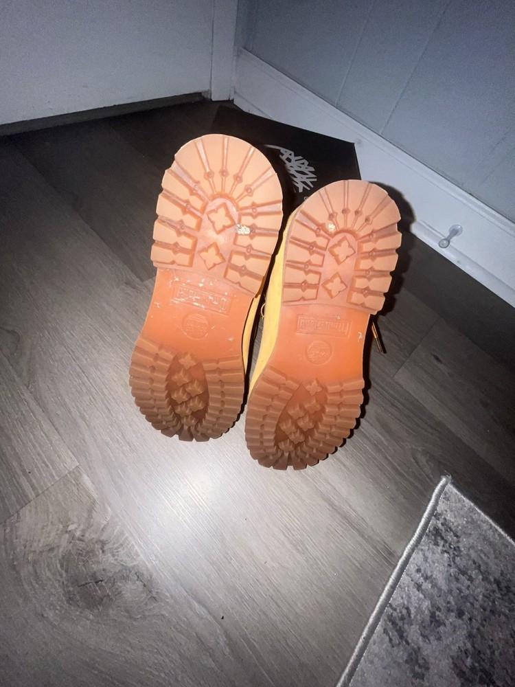 Timberland Wheat boots size 9