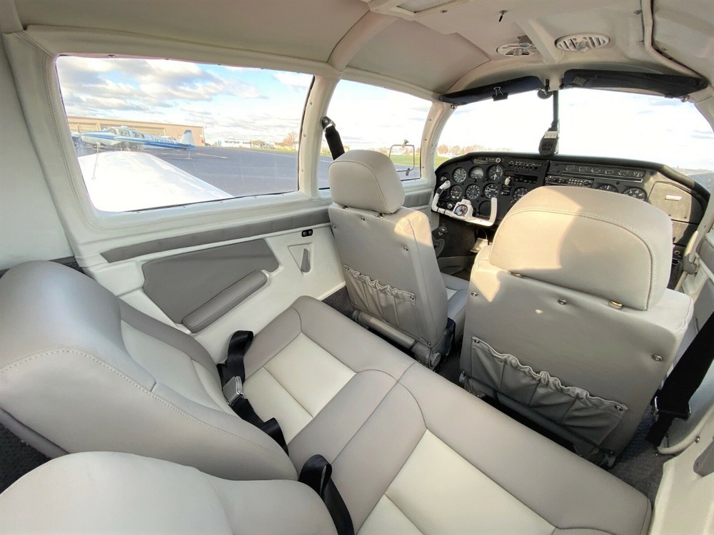 Mooney complete leather interior