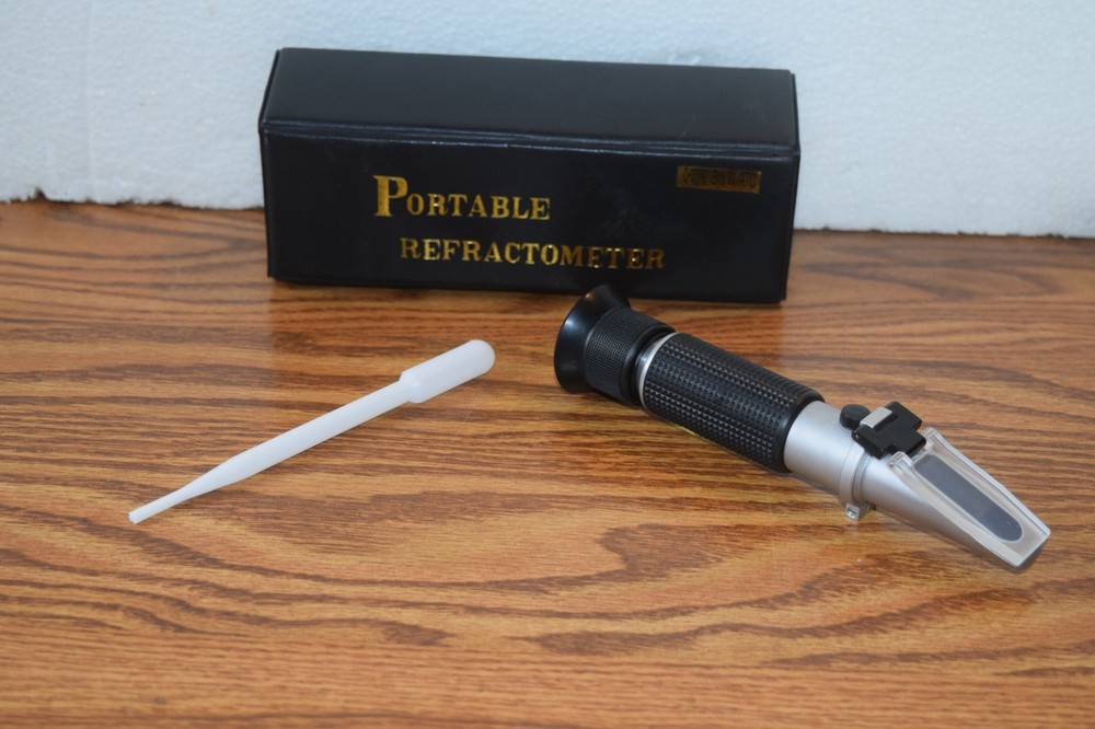 Portable Refractometer tester 0-32% Brix Scale