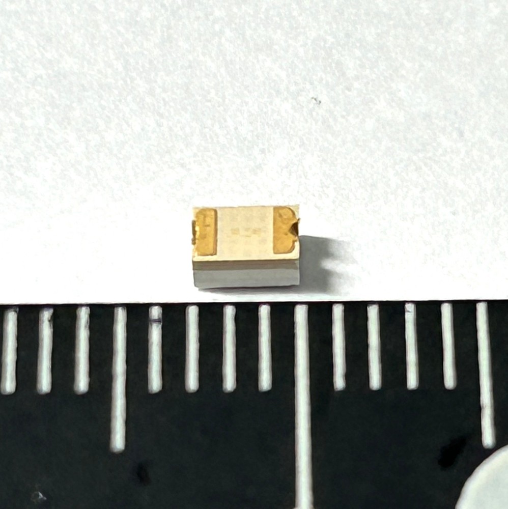 ROHM SEMICONDUCTOR SML-012UTT86A(GREEN) 20pcs. new