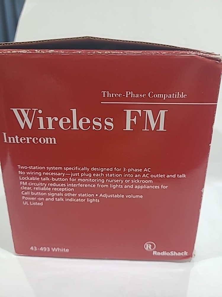 Radio Shack Two Station Wireless FM Intercom Three-Phase Compatible White 43-493
