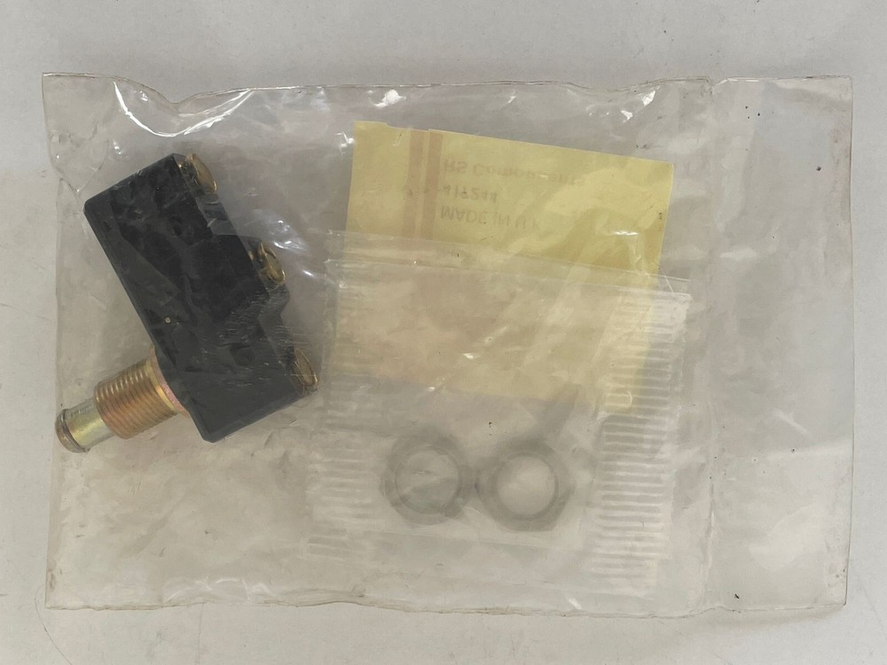 RS Components / Plunger Micro Switch / 319-916