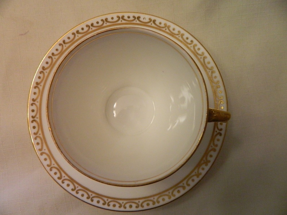 VINTAGE ADDERLEYS CUPS & SAUCERS