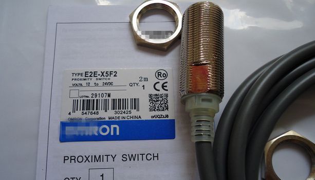New Omron E2E-X5F2 E2EX5F2 Proximity Sensor