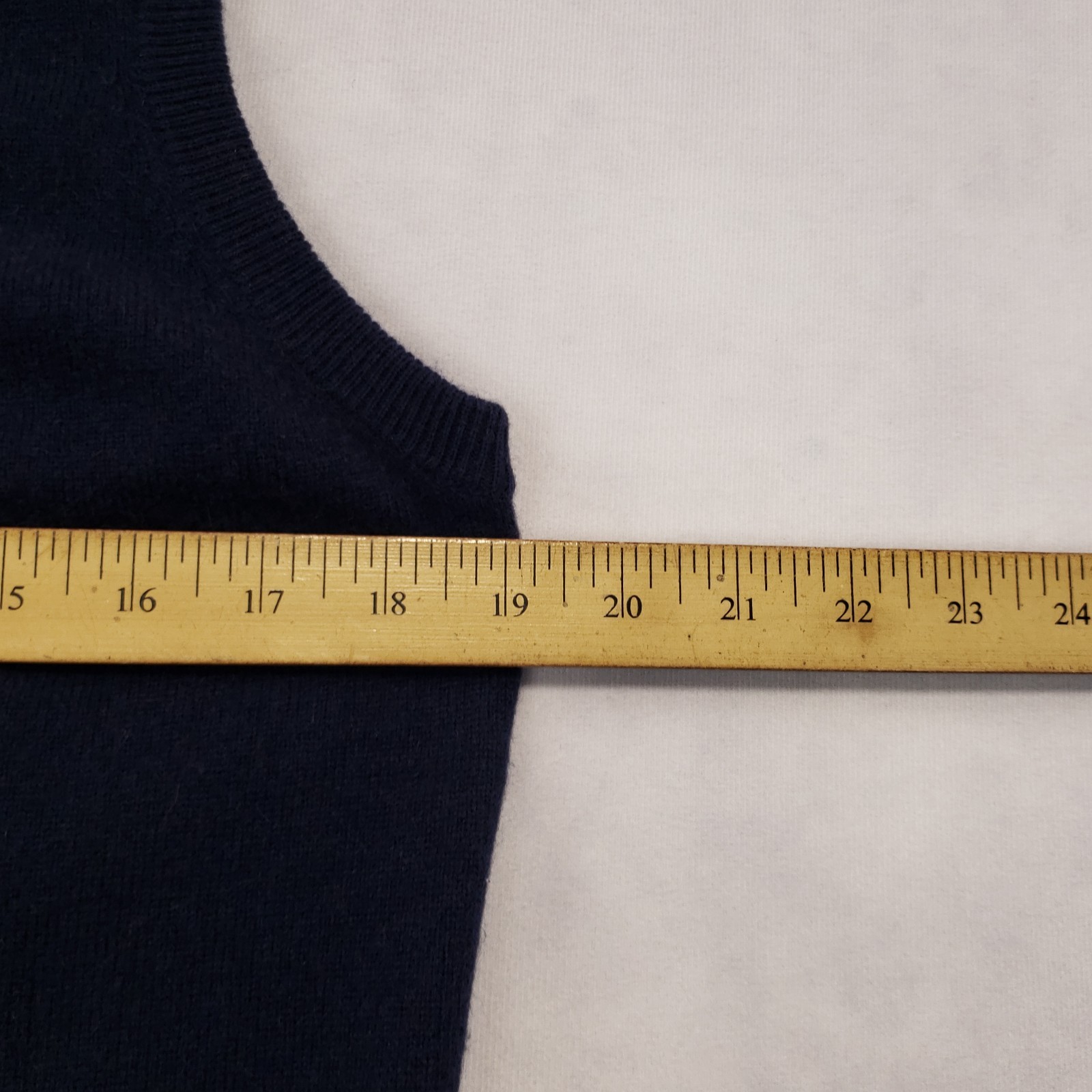 Club Room Cashmere Sweater Vest Men Size Small Navy Blue 100% Fine Cashmere NEW