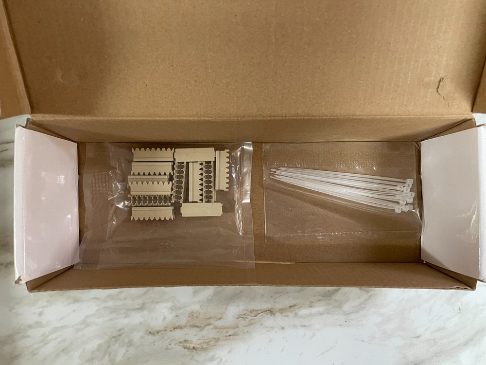 Monoprice 12-port Vertical Cat5e Mini Patch Panel, 110 Type (568A/B Compatible)