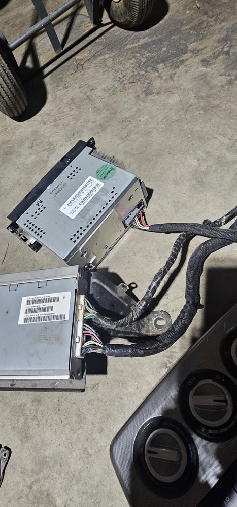 06-10 Boston Acoustic Stereo System