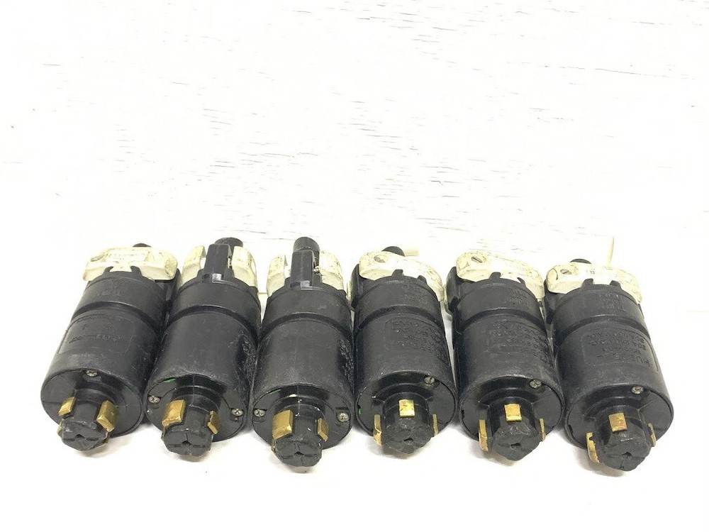 UNBRANDED POWER DISTRO #9885 (ONE)