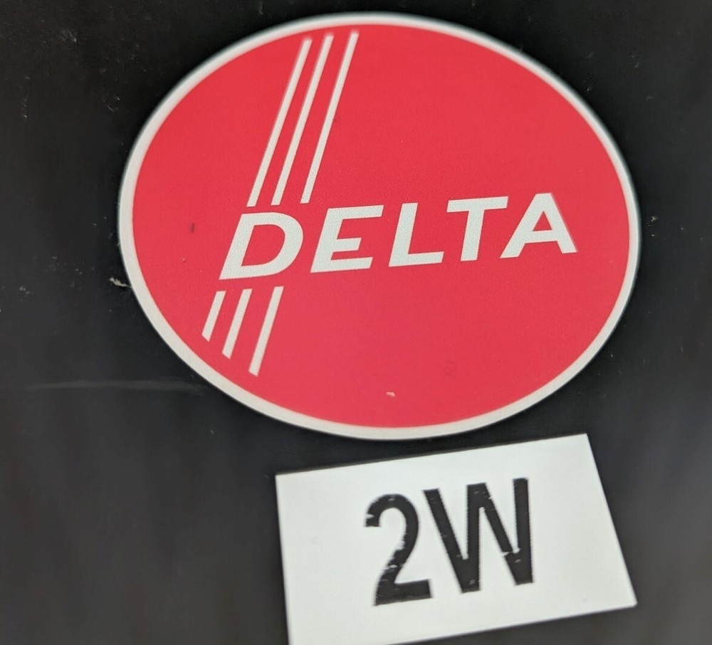 VINTAGE DELTA 3 STRIPE DECAL 3.37"
