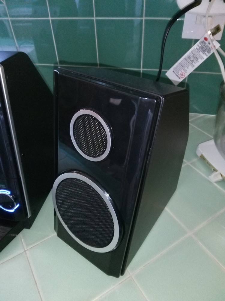 TEAC CD-X70i CD Player Ipod dock Micro Hi-Fi Stereo System W/ Remote