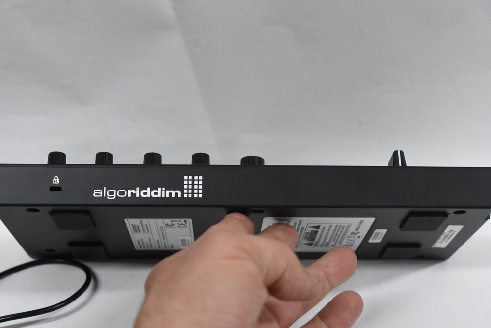 RELOOP MixTour All-In-One DJ Controller with Carry Case & Lightning Cable