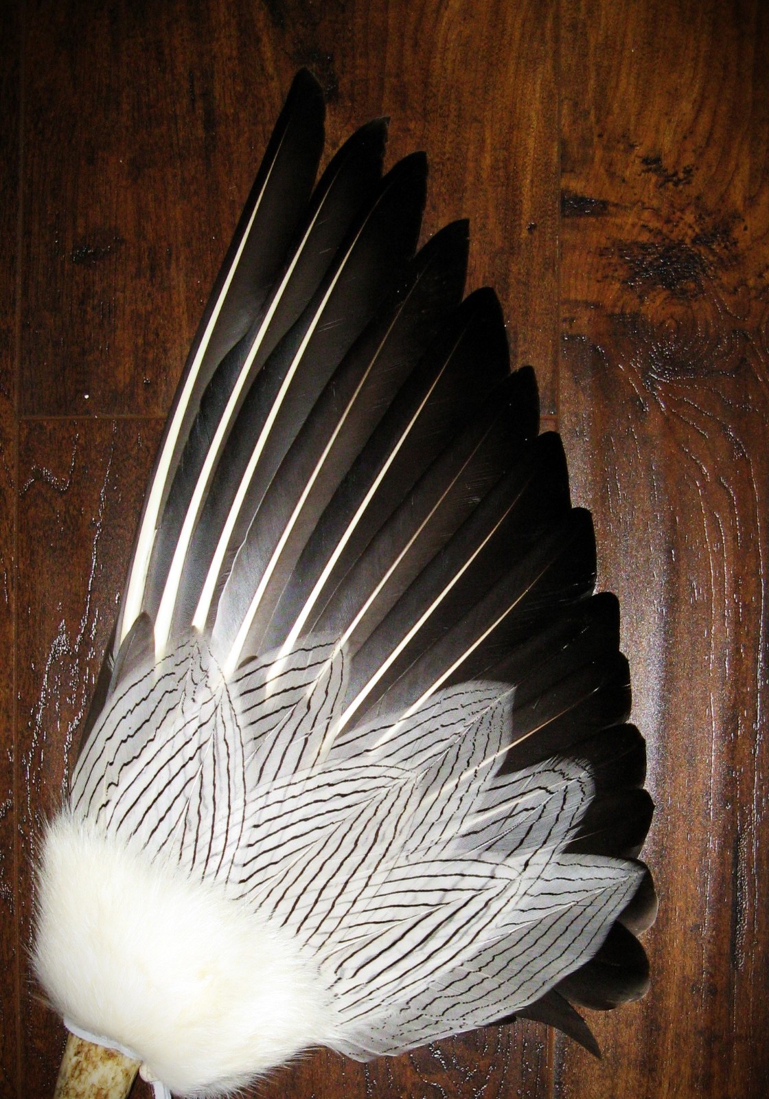 SNOW GOOSE - SILVER PHEASANT NATIVE AMERICAN SMUDGE FEATHER FAN ANTLER