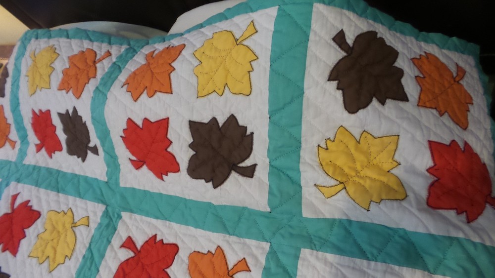 Fall Autumn QUILT Handmade Patchwork LEAFS 74 x 86" CLEAN BEAUTIFUL