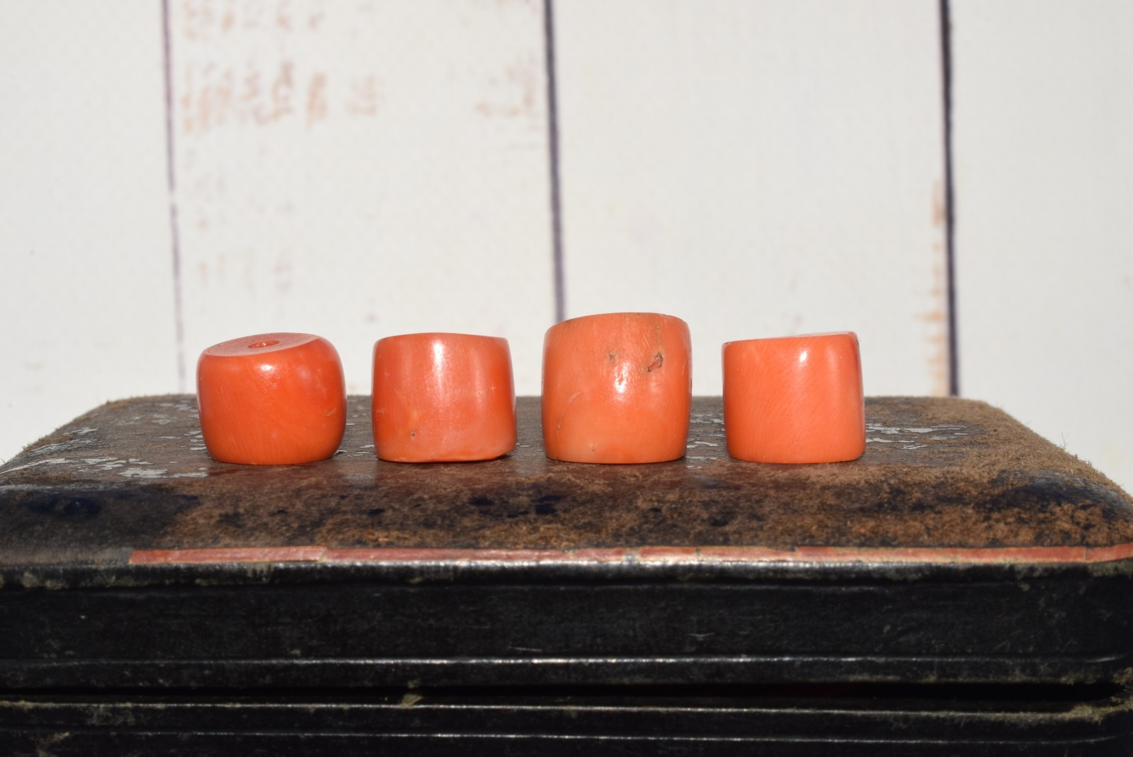 ANTIQUE UNDYED BEAD CORAL healing Mediterranean NATURAL Tibet momo Japan salmon