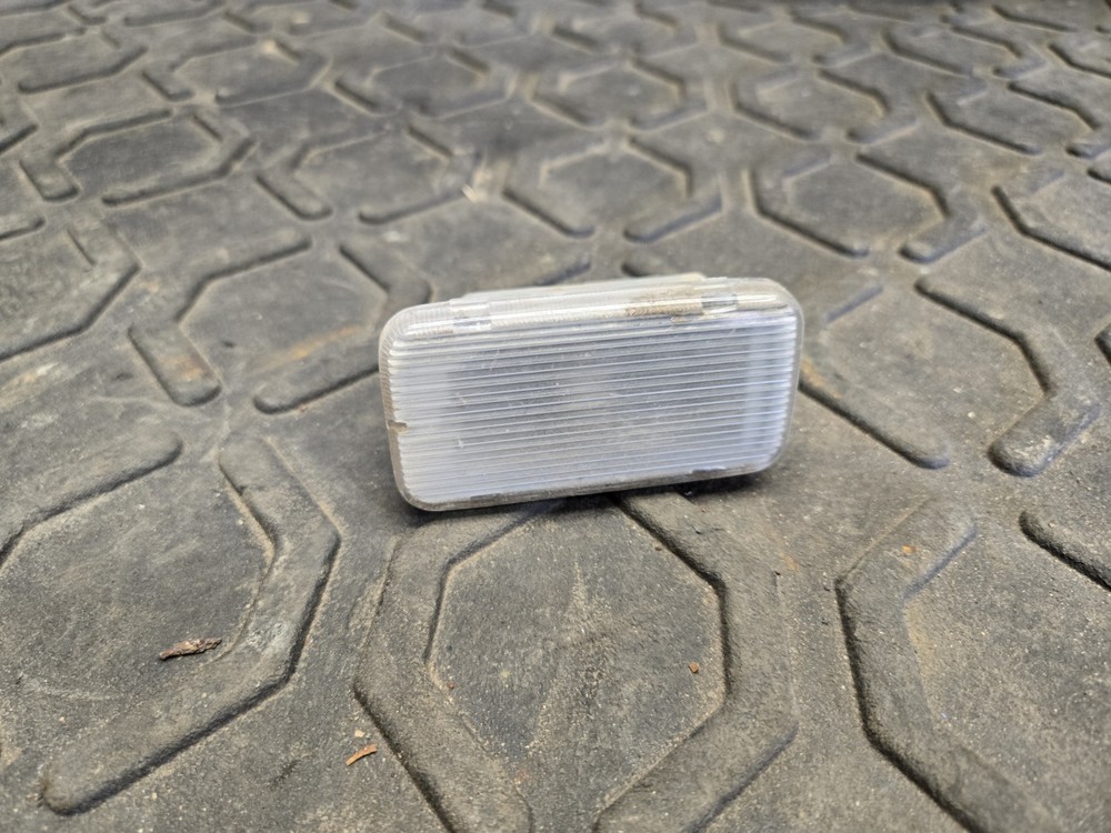 2001-2007 Toyota Sequoia DOOR PANEL CARD COURTESY LIGHT