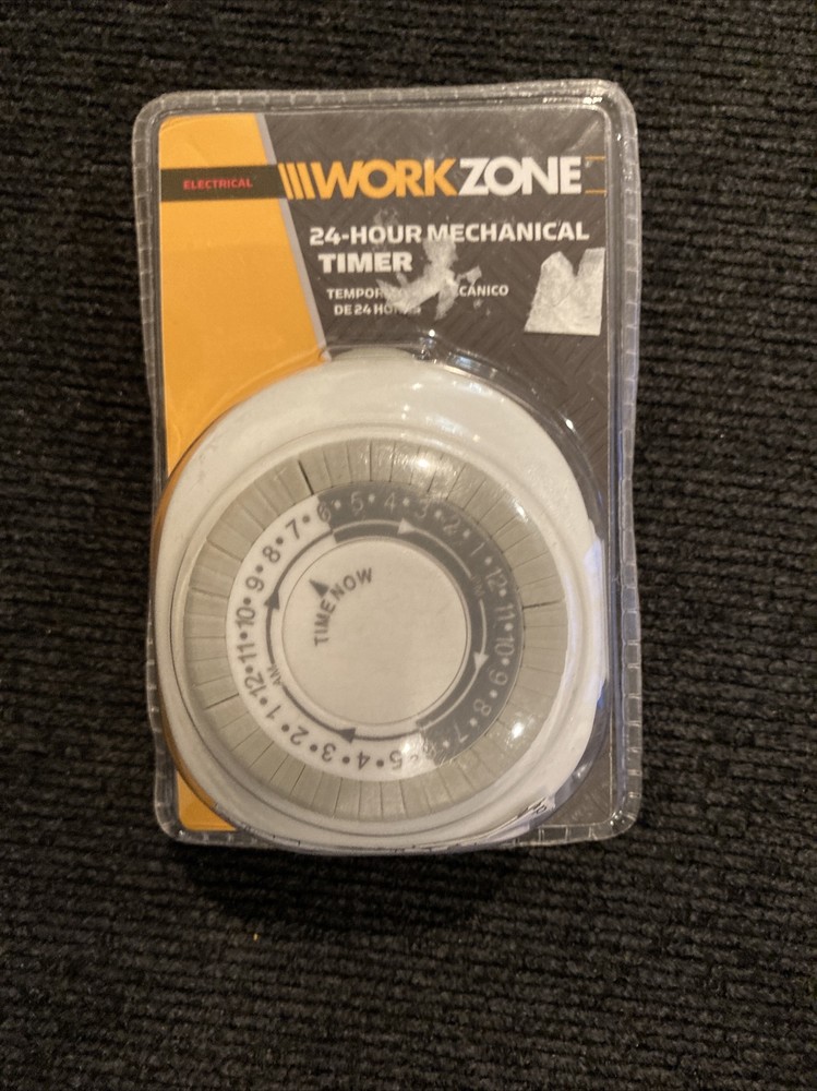 Woods WorkZone 24-Hour Mechanical Timer Programmable for Indoor Use