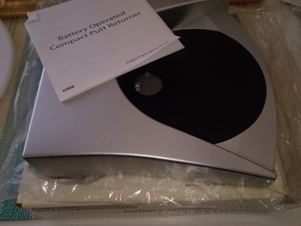 vintage 2007 perfct solution battery operated compact putt returner