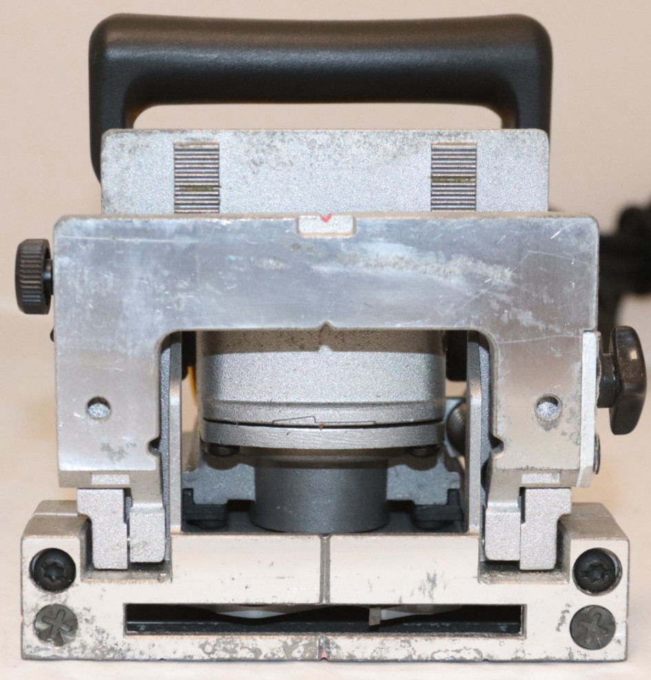 Dewalt DW682 plate joiner