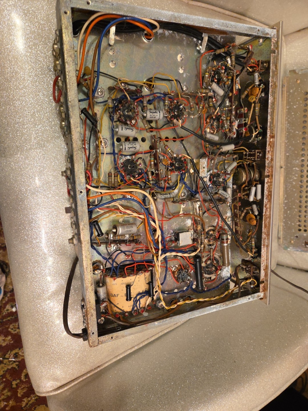 Realistic Stereo Amplifier SAF 24D For Parts Or Repair Missing Cover