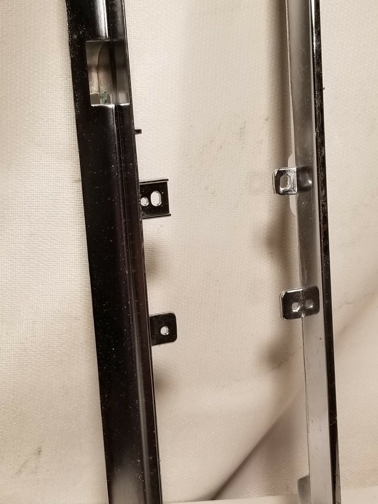 Amana D7666402 bezel - outercase