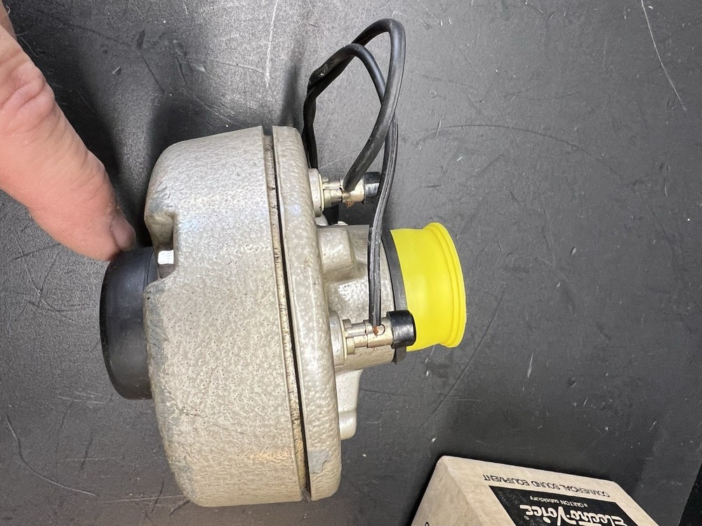 ElectroVoice Horn Tweeter Speaker Driver Model 1828C. 8 Ohm