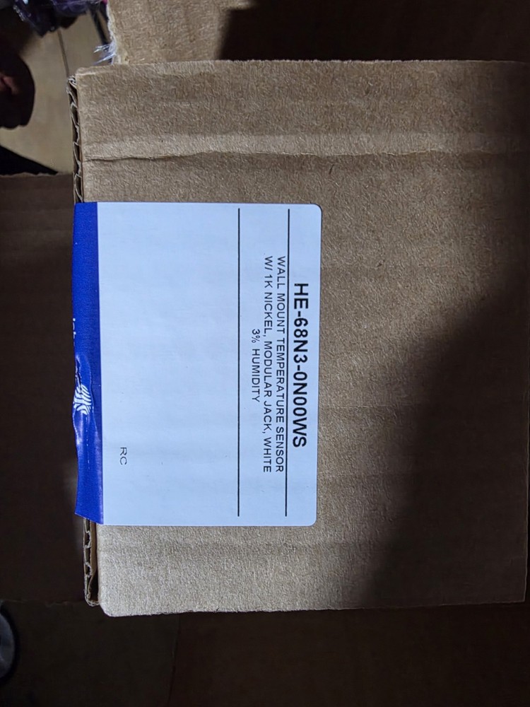 Johnson Controls HE-68N3-0N00WS Wall Mount Temp & Humidity Sensor ±3%