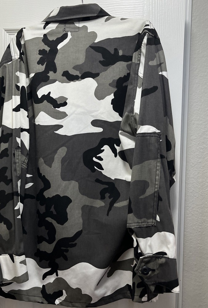 Black and White Military Camo Jacket Medium