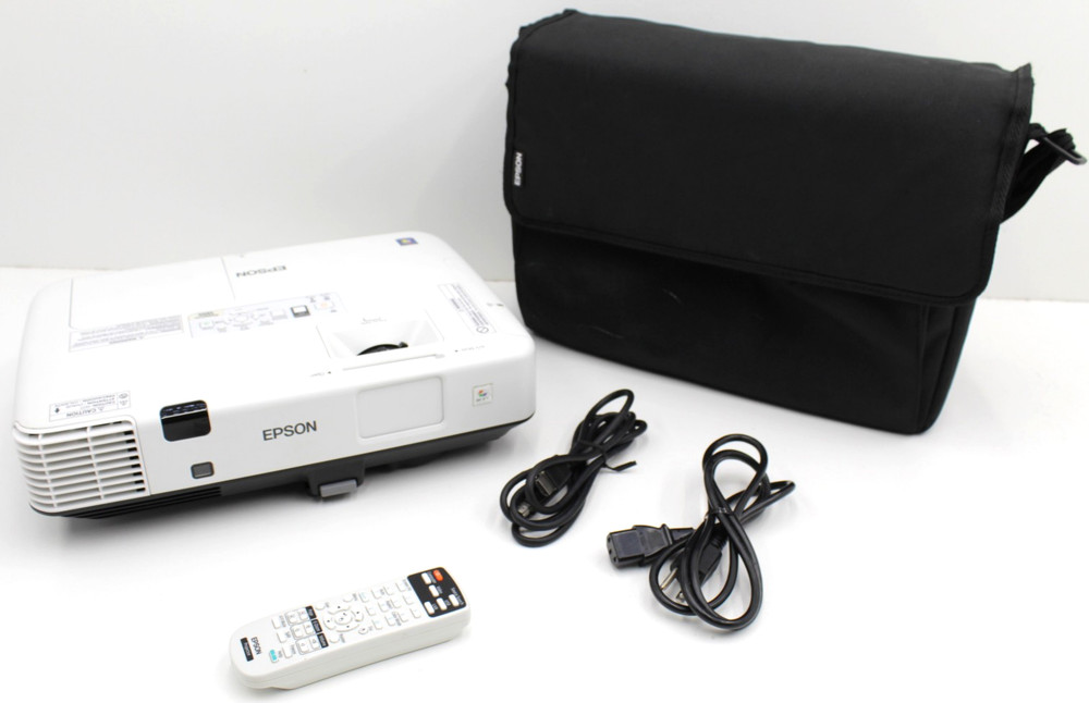 Epson PowerLite 1955 Model  H490A Projector 325 Hours w/ Remote - Tested