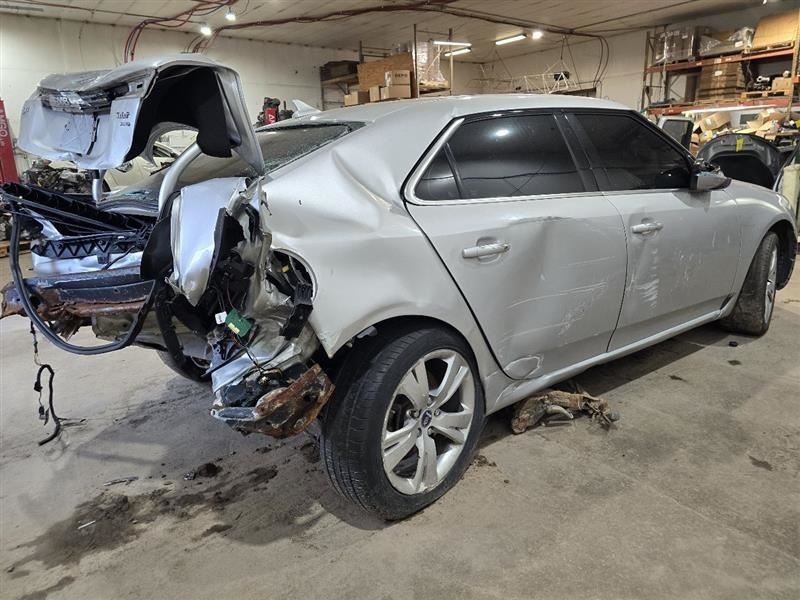 9-5 2011 Accessory Holders 591724