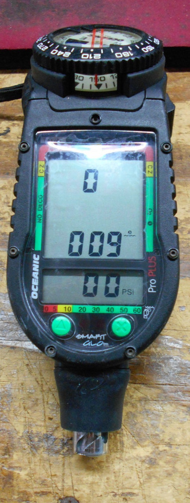 Oceanic Datamax Pro Plus W/Smart Glo Air Integrated Scuba Computer Console