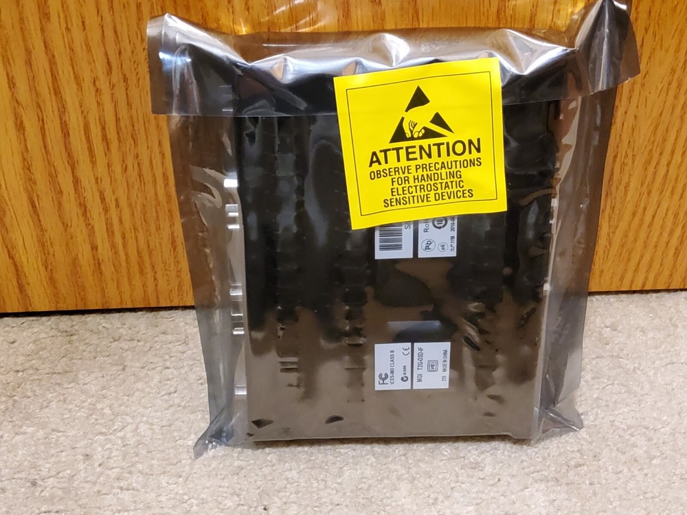 Matrox T2G-D3D-IF TripleHead2Go Digital Edition