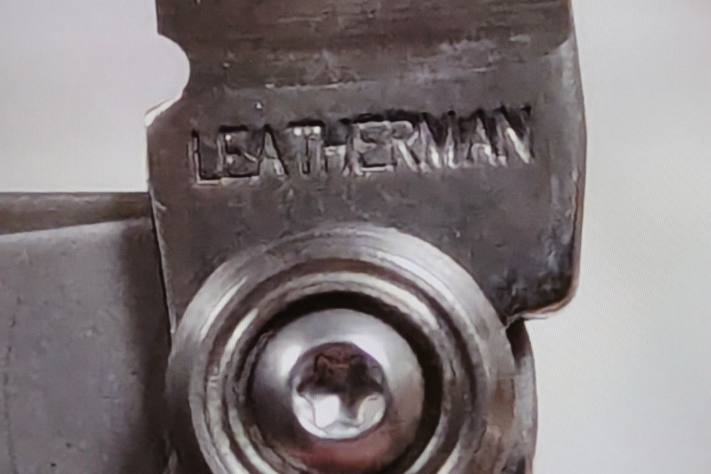 Leatherman Style CS 44-60 Multitool with K2 Flashlight - Used