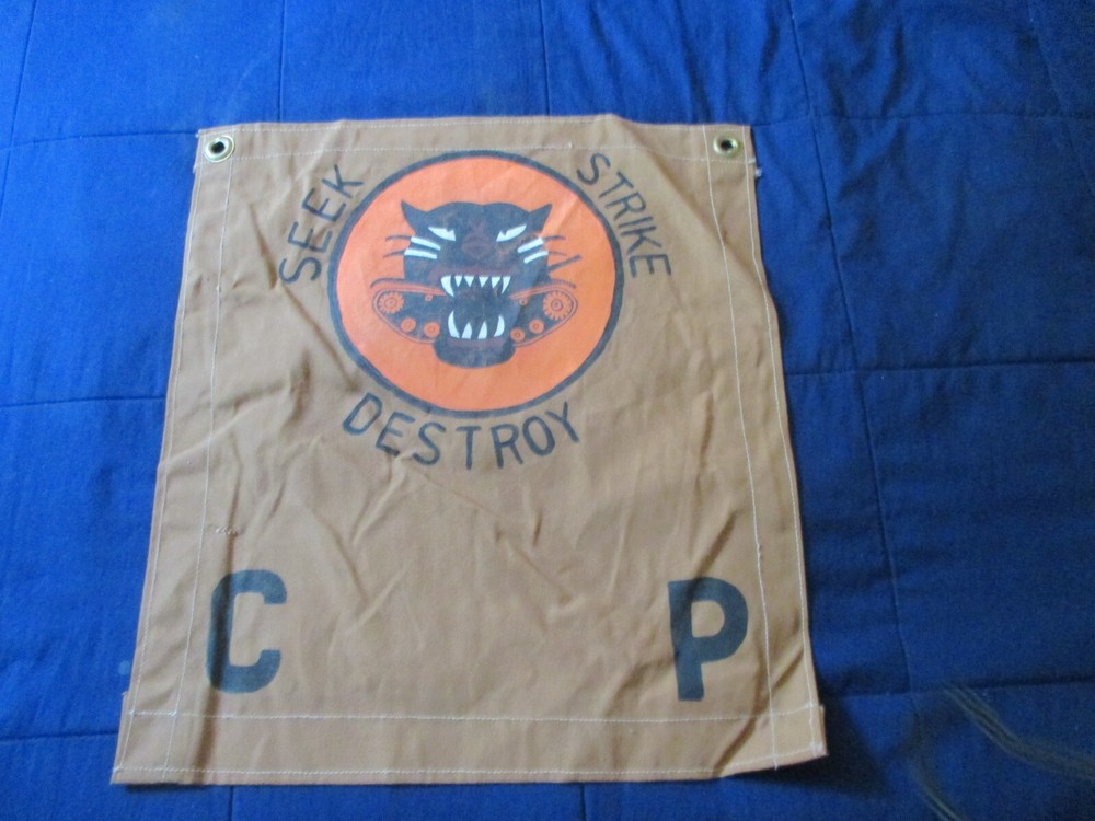 WWII USA TANK DESTROYER COMMAND POST BARRACK/BAR  ROOM FLAG