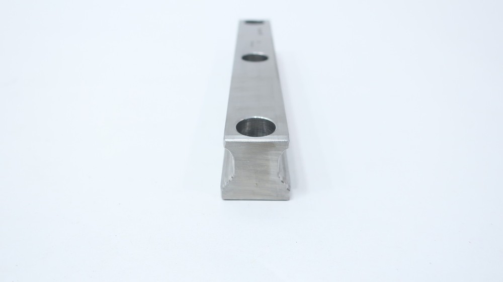 Rexroth R1605 704 31 Linear Guide